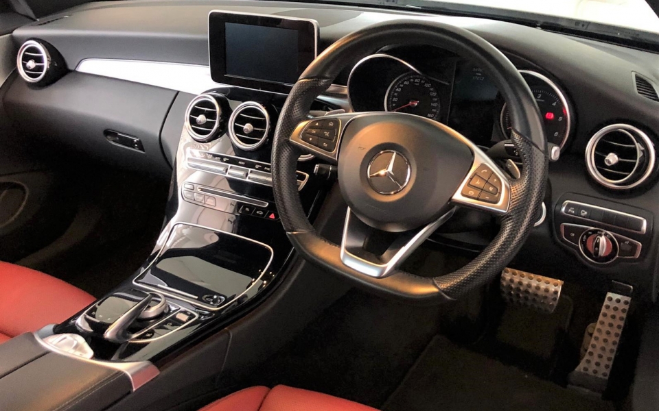 17 17 Mercedes Benz C Class 2 1 C250d Amg Line Cabriolet G Tronic In Polar White With Red Interior 17k Fmbsh Warranty May 21 Sold Hamilton Grays