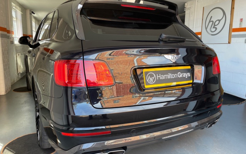 2017 (17) [2018 my] Bentley Bentayga 4.0d V8 Auto 4WD. Finished in  