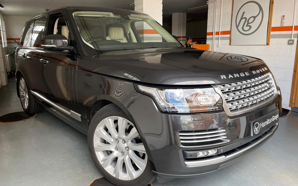 Ivry Range Rover 2015 (15) Range Rover 4.4 SDV8 Autobiography Auto 4WD. In Causeway Grey ...