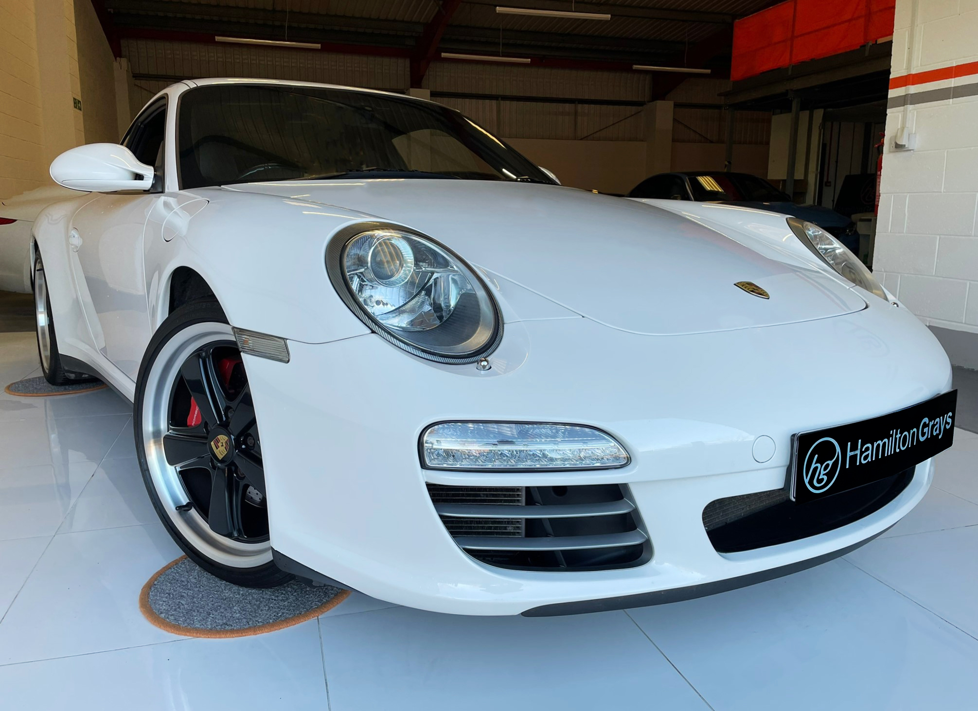 2011 (61) Porsche 911 [997.2] Carrera 4S PDK AWD. In Carrara White Metallic with Full Black Leather Interior. 45k. FSH. Great Spec. £50,950