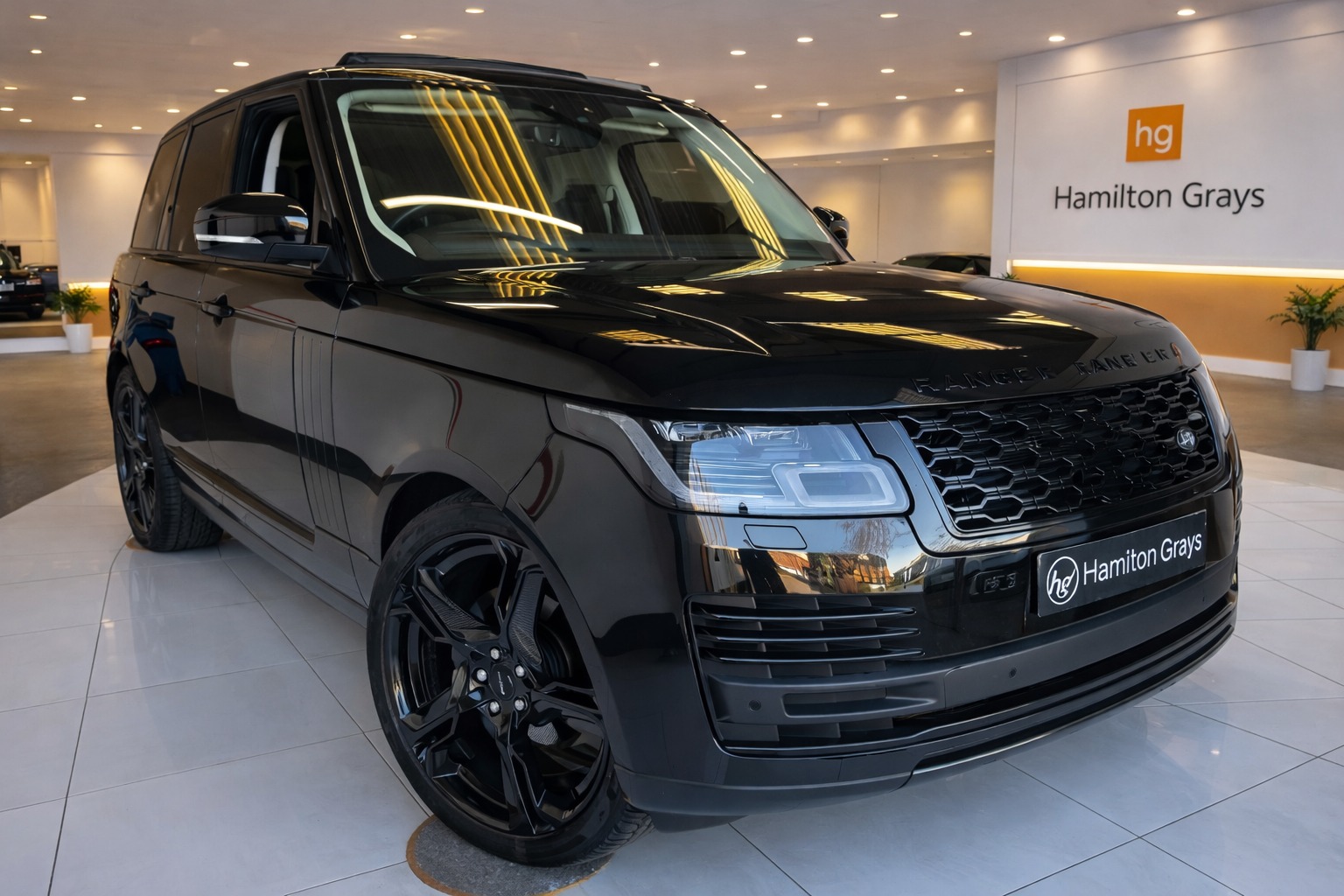 2021 (21) Range Rover 3.0 SD V6 Westminster SUV Diesel Auto 4WD. In Santorini Black with 23in Overfinch Alloys. 35,720 miles..  £44,950
