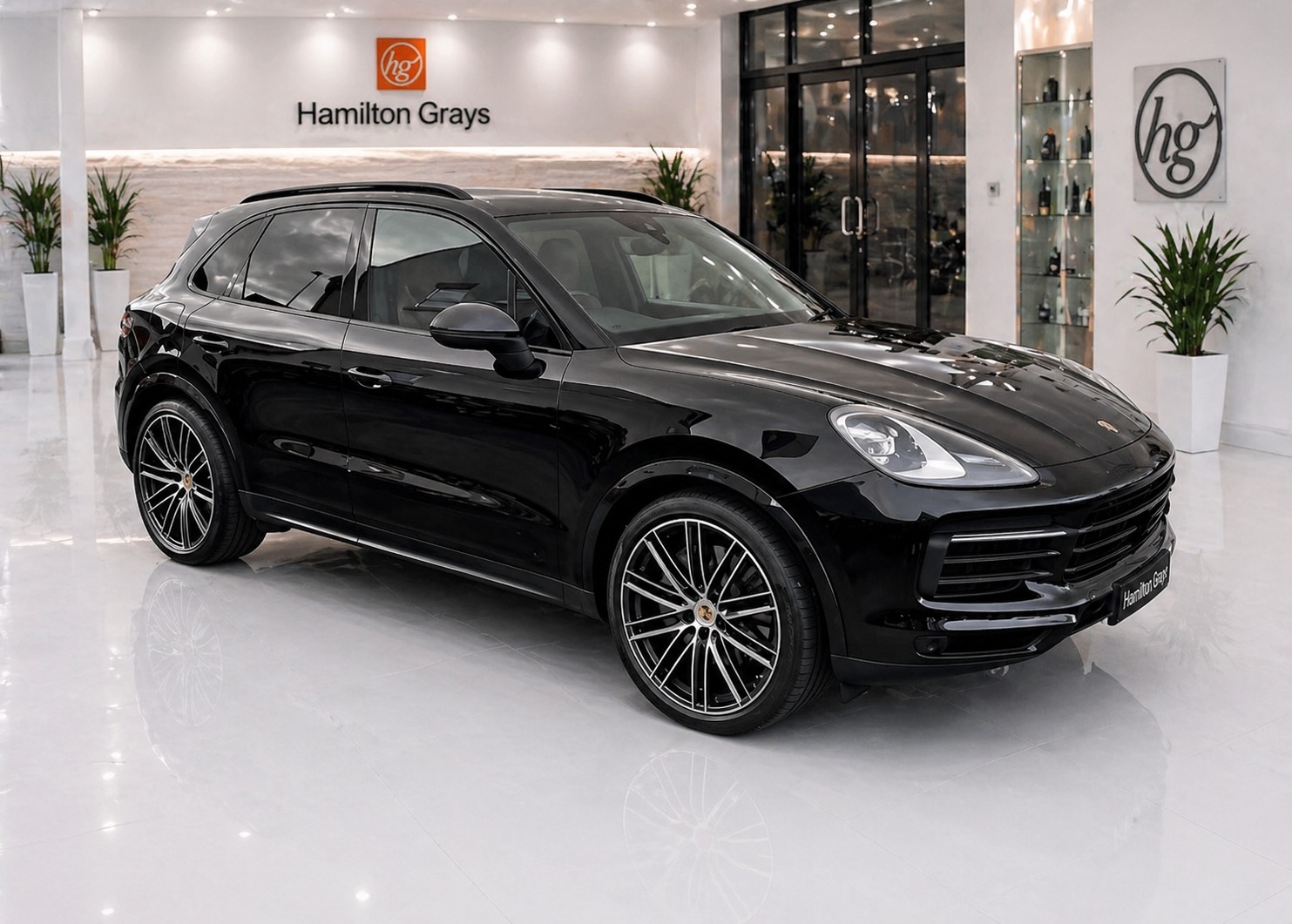 2019 (69) Porsche Cayenne 2.9T V6 GPF S SUV TiptronicS 4WD. Jet Black Metallic – Bordeaux Leather. FPSH.. 6m Extended Warranty.  £40,950